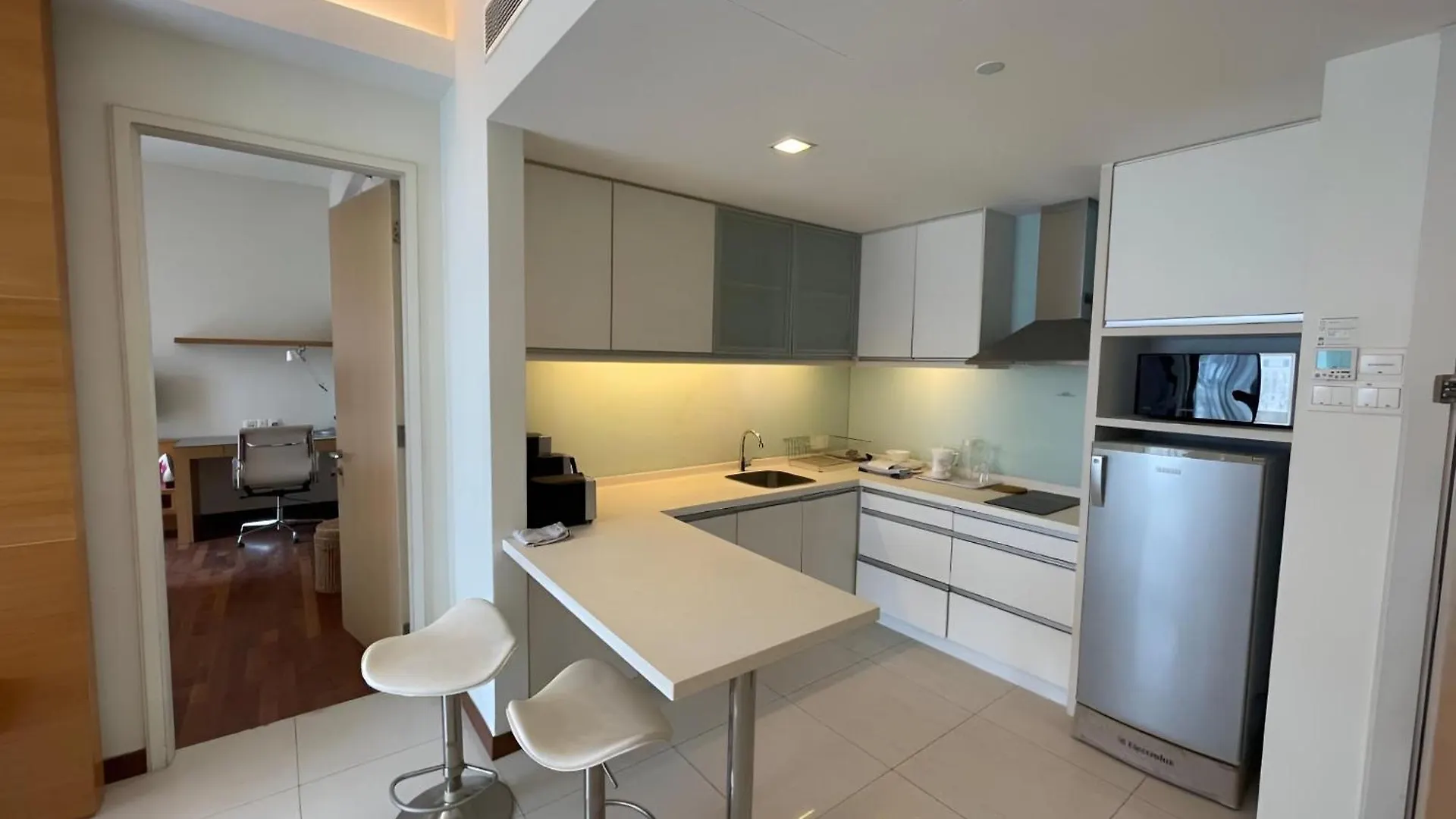 Premium Suites At Lot 163 Fraser Place Klcc Kuala Lumpur Apartment
