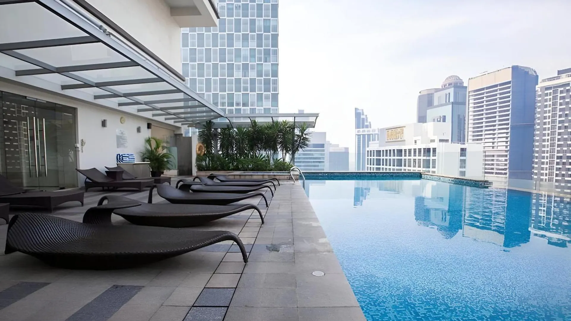 Premium Suites At Lot 163 Fraser Place Klcc Kuala Lumpur Apartment