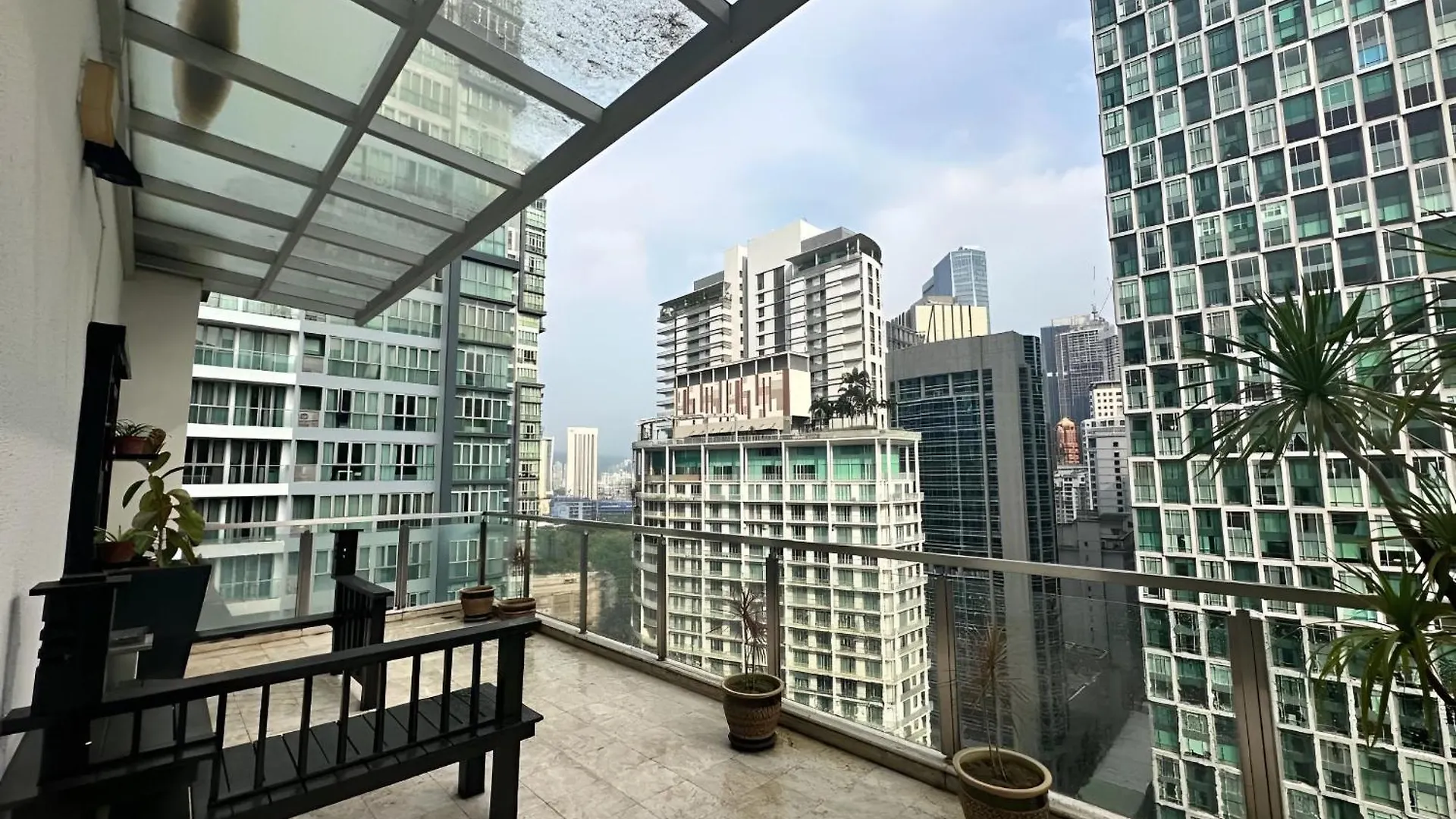 Apartment Premium Suites At Lot 163 Fraser Place Klcc Kuala Lumpur