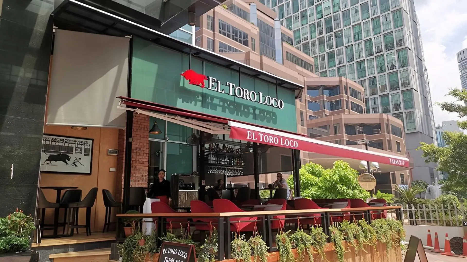 Premium Suites At Lot 163 Fraser Place Klcc Kuala Lumpur Malaysia
