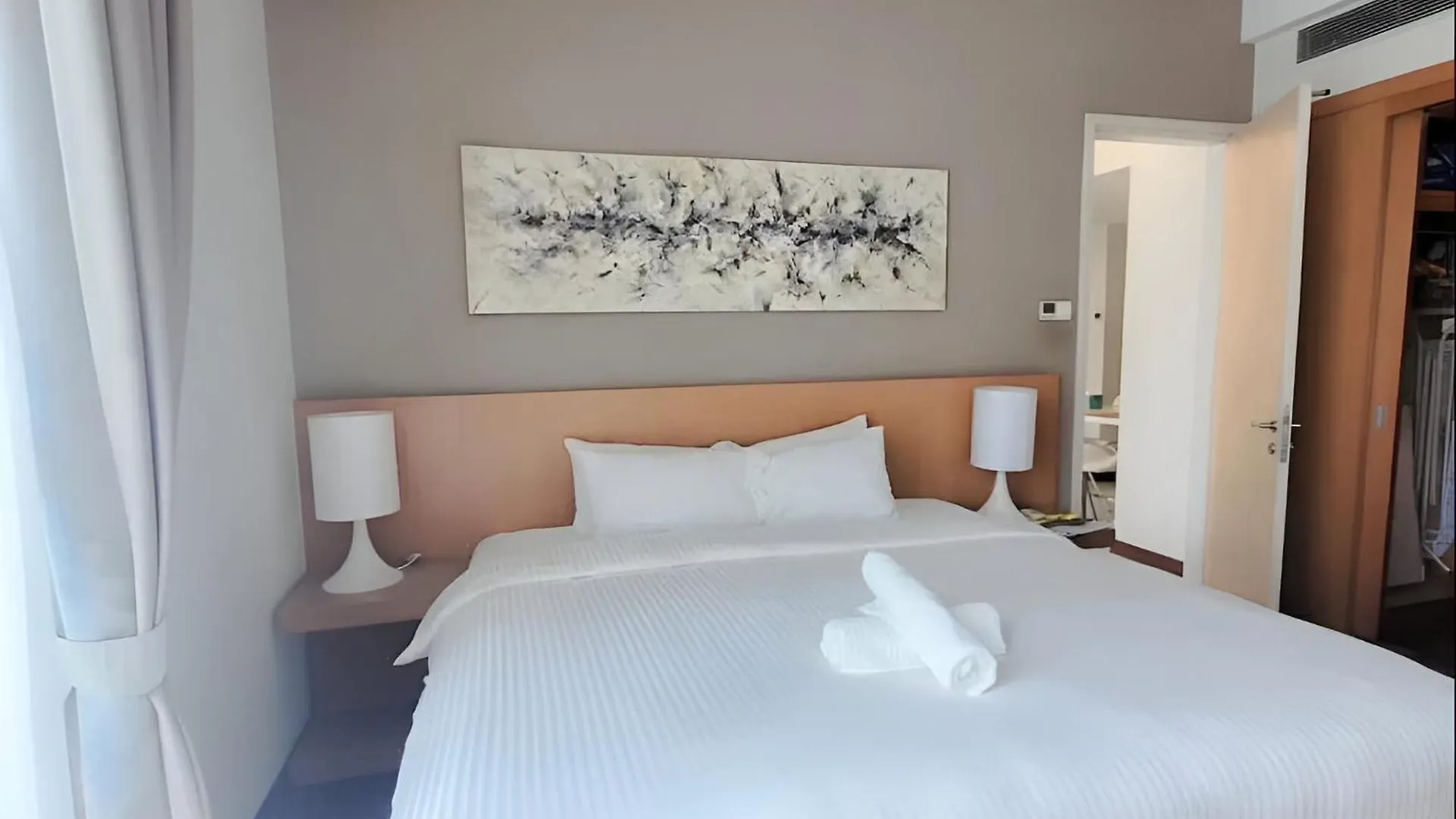 Premium Suites At Lot 163 Fraser Place Klcc Kuala Lumpur Apartment